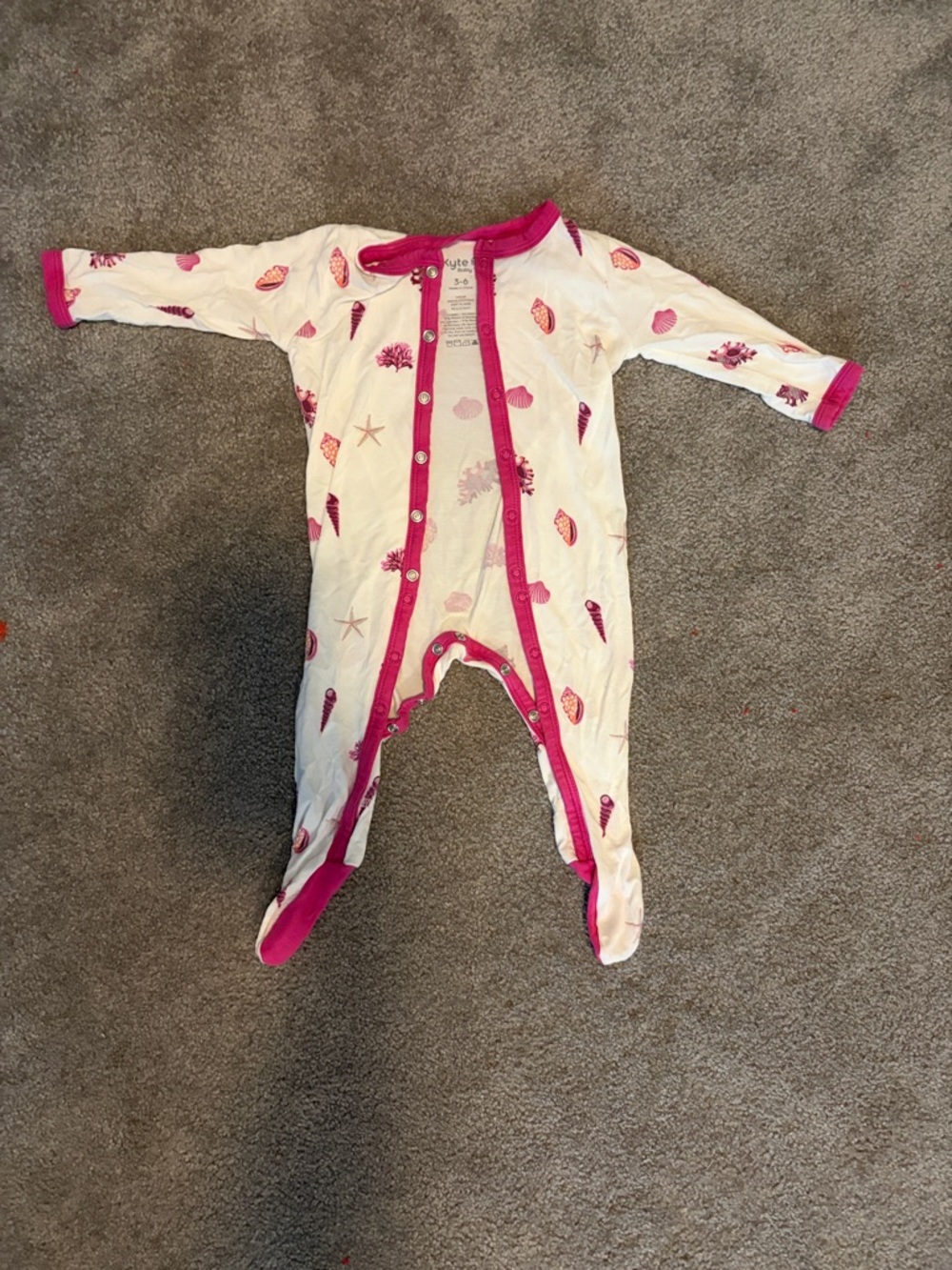 Kyte Baby Baby Girls Shell-Print Footed One-Piece Romper - Pink Trim
